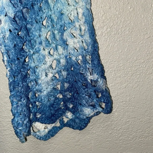 Boston Proper Blue White Open Stitch Crochet V-Neck Sweater 3625 - Picture 4 of 10